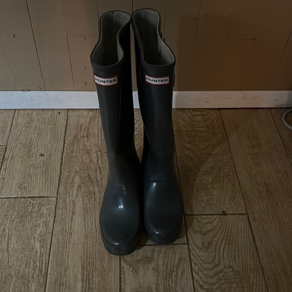 Hunter boots size 8